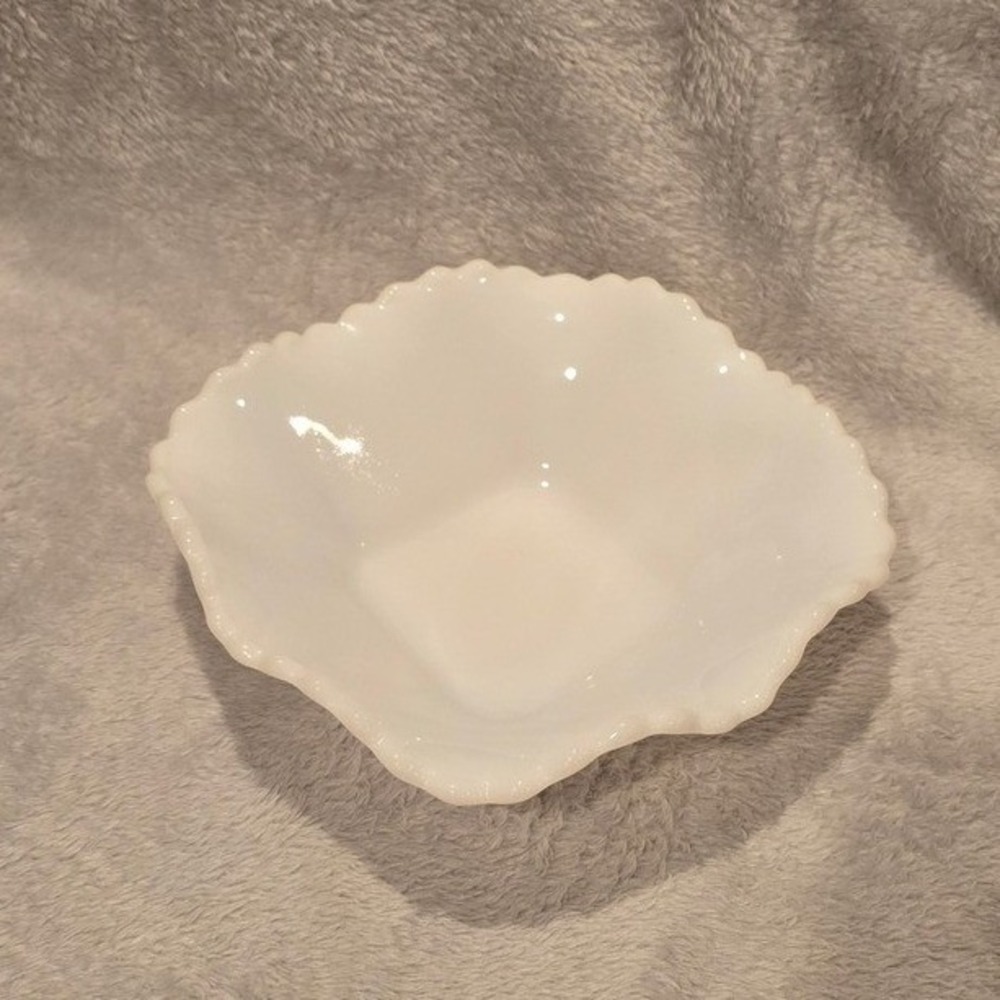 Vintage White Milk Glass Hobnail Ruffled Edge Square Candy Nut Bowl Dish 6.25x2"